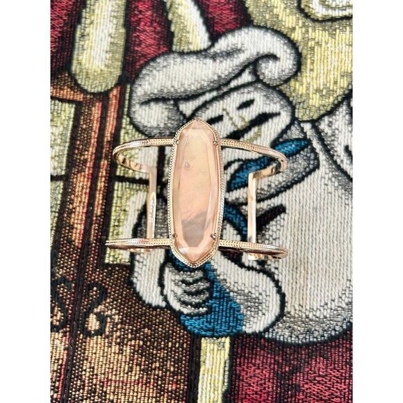 Kendra Scott Lawson Peach Illusion Cuff - Picture 5 of 10